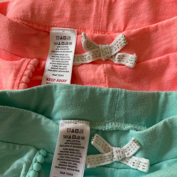 Bundle of 2 Tommy Bahama Short Sets Girls size 4 - Picture 5 of 15